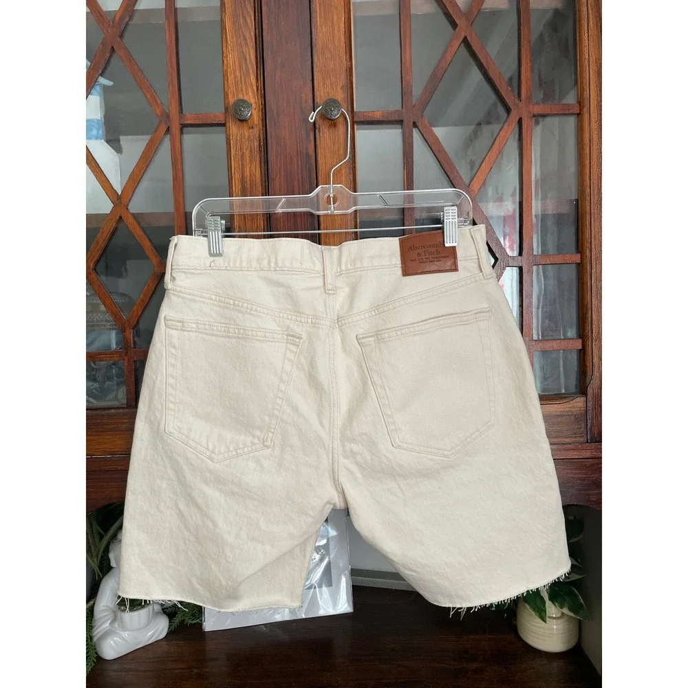 Abercrombie & Fitch Mens Stretch Denim Shorts Size 32 Frayed Hem Off White - Picture 2 of 4